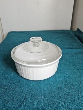 Corningware White Ribbed Casserole Dish with Glass Lid